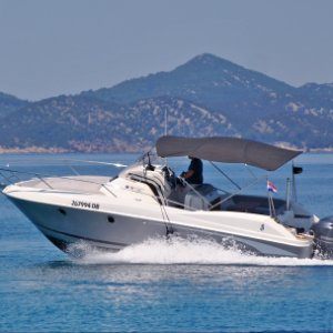 Beneteau Flyer 850 Sun Deck